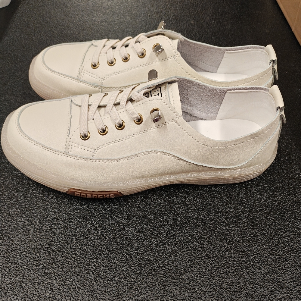 Cream Casual Minimalist Sneakers